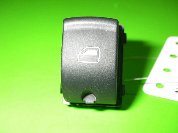 Przełącznik podnoszenia szyb AUDI A3 Sportback (8PA)