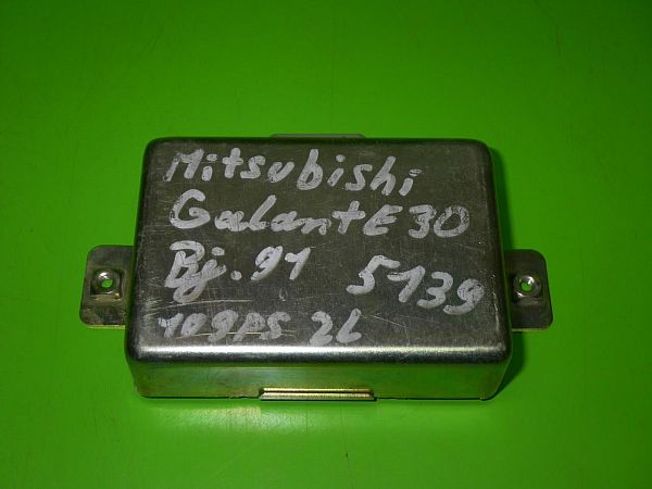 Distributor, electronic box MITSUBISHI GALANT Mk IV (E3_A)