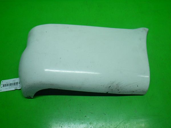 Rear bumper corner trim
