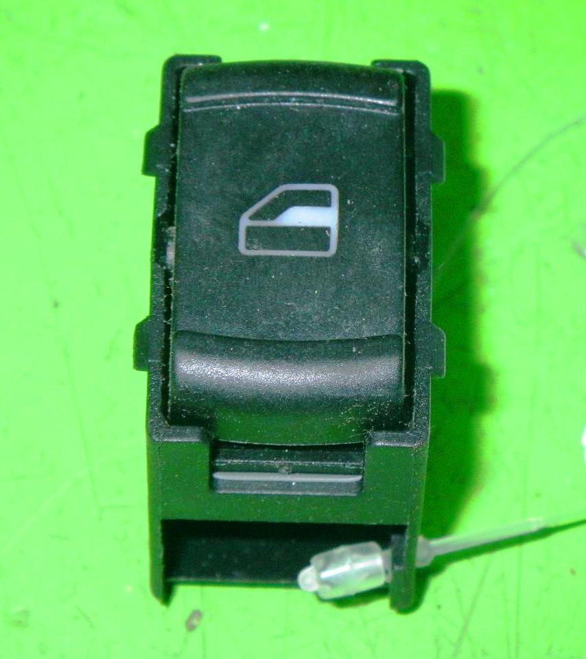 Switch - electrical screen heater VW BORA (1J2)