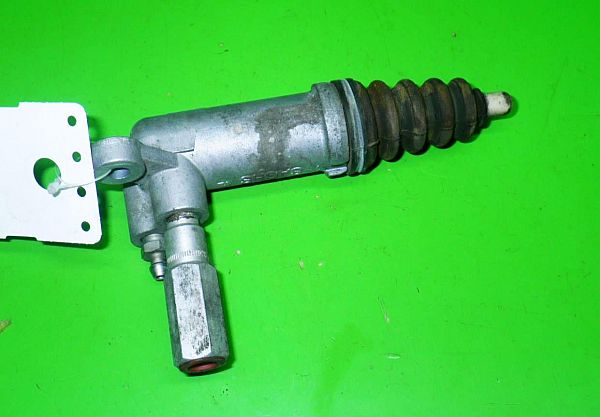 Kløtsj sylinder slave AUDI A4 (8D2, B5)