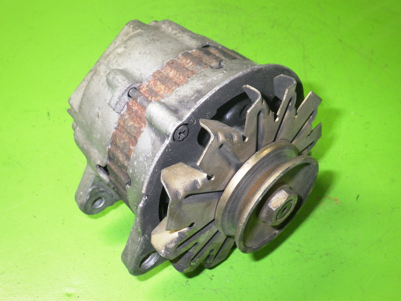 Lichtmaschine MITSUBISHI TREDIA (A21_)