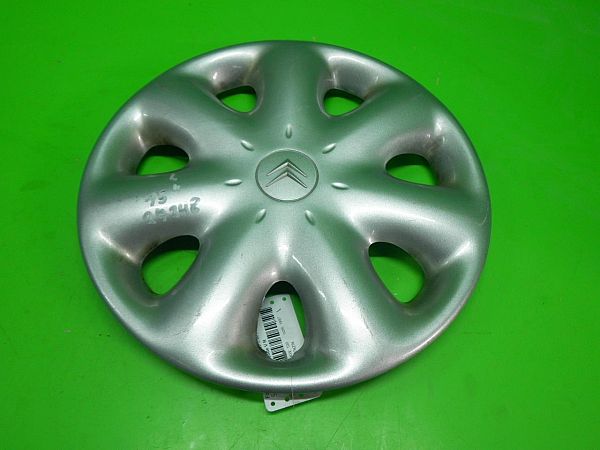 Wheel hub