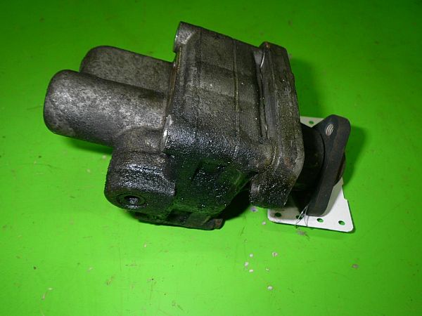 Power steering pump BMW 3 Touring (E36)