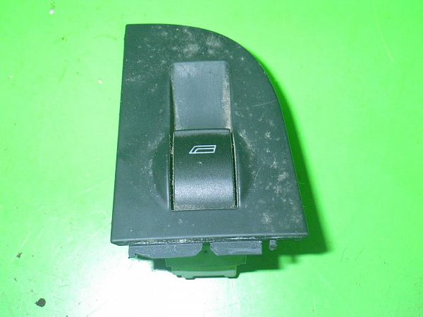Switch - electrical screen heater AUDI A6 Avant (4B5, C5)
