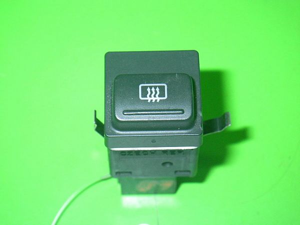 Bouton contact divers SKODA ROOMSTER (5J7)