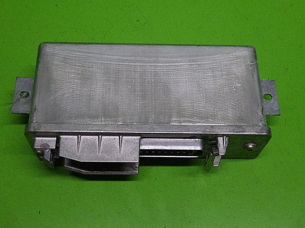 Boitier commande ABS AUDI A6 (4A2, C4)