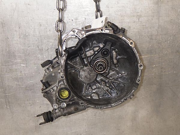 Schaltgetriebe NISSAN ALMERA TINO (V10)