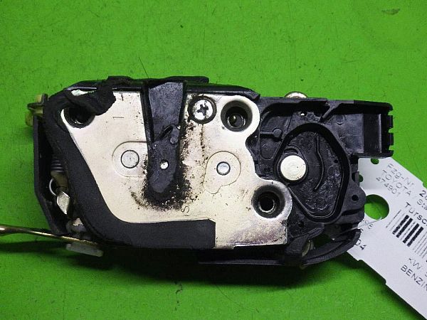 Door lock TOYOTA STARLET (_P9_)