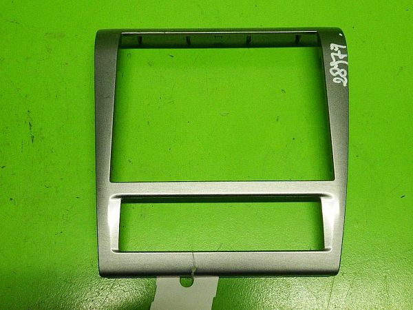 Verkleidung Armaturenbrett SKODA OCTAVIA I Combi (1U5)