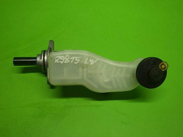 Brake - Master cylinder TOYOTA IQ (_J1_)