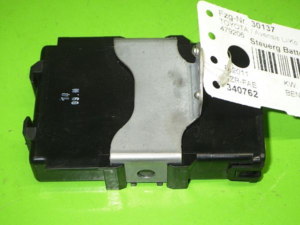 Control unit for battery monitoring TOYOTA AVENSIS Estate (_T27_)