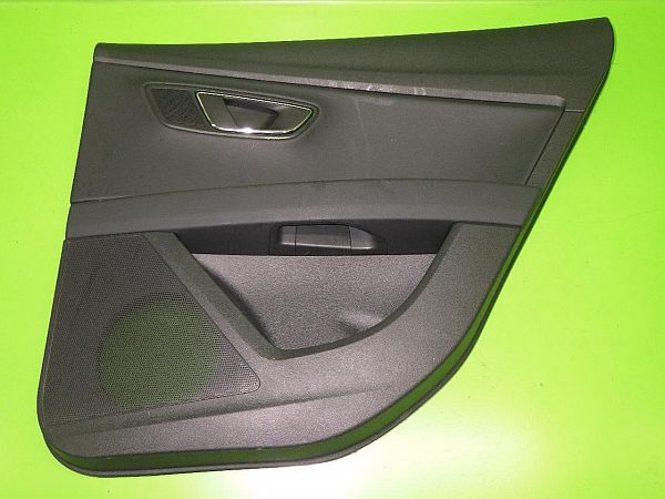Side coverings SEAT LEON ST (5F8)