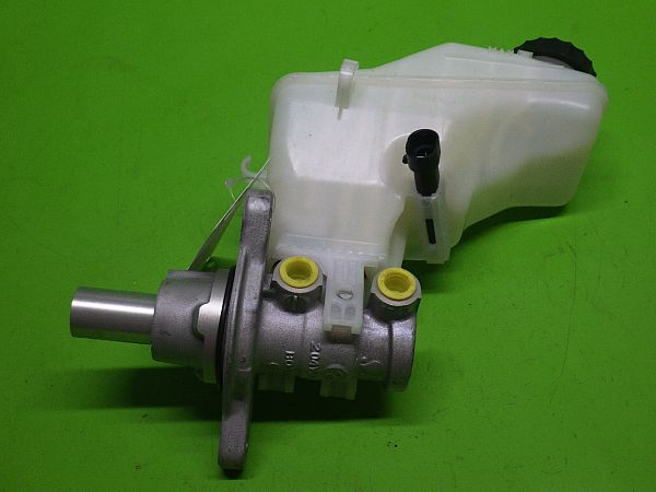 Brake - Master cylinder OPEL CORSA E (X15)