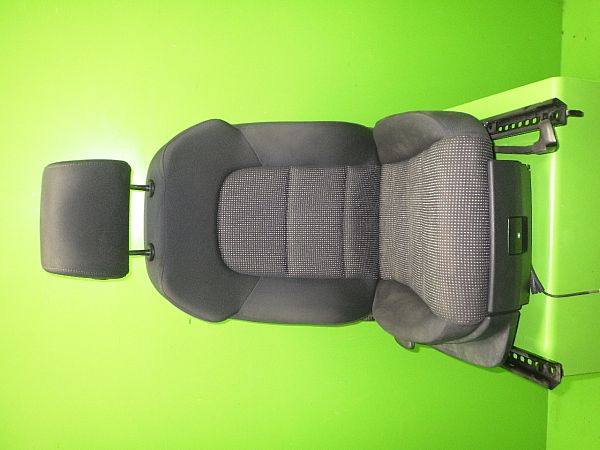 Fotele przednie – 4 drzwi AUDI A3 Sportback (8PA)