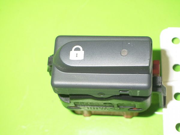 Central locking control unit RENAULT CLIO Mk II (BB_, CB_)