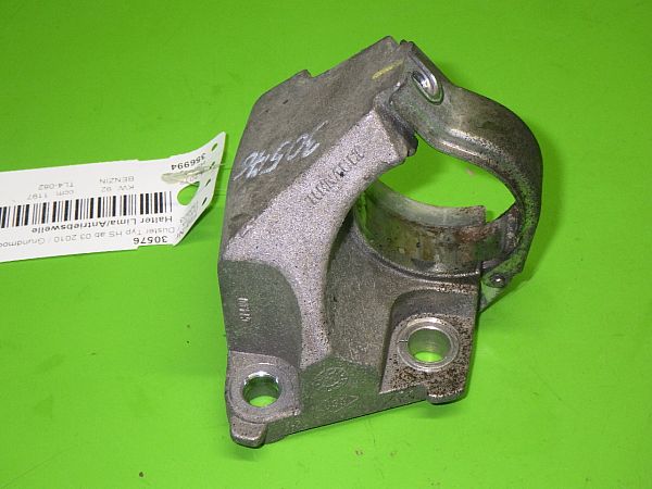 Drive shaft support bearing and bracket
