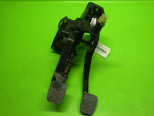 Pedal mounting - complete MERCEDES-BENZ B-CLASS (W245)