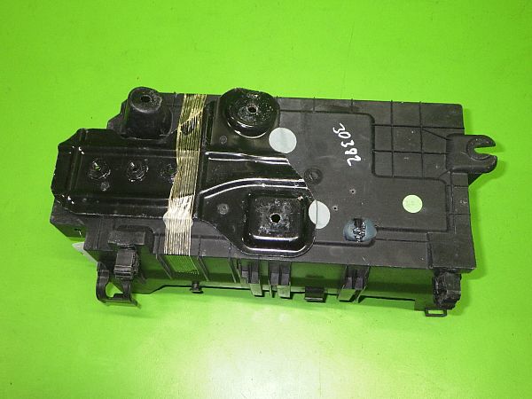 Kofferruimte relais AUDI A2 (8Z0)
