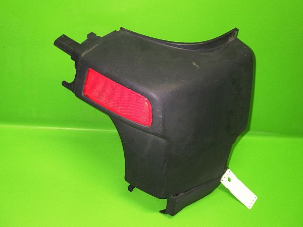 Rear bumper corner trim