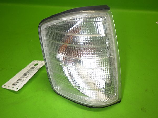 Indicator - wing MERCEDES-BENZ 190 (W201)