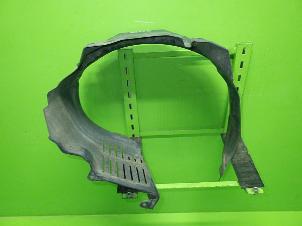 Inside wing plastic MITSUBISHI CARISMA (DA_)