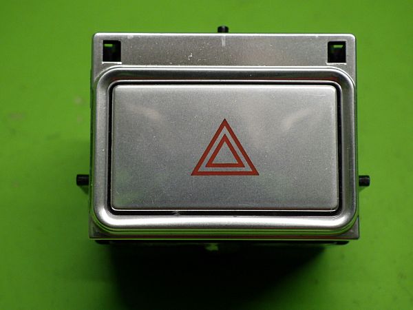 Interrupteur de danger JAGUAR I-PACE (X590)