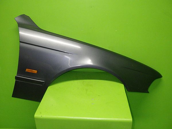 Front wing right BMW 5 (E39)