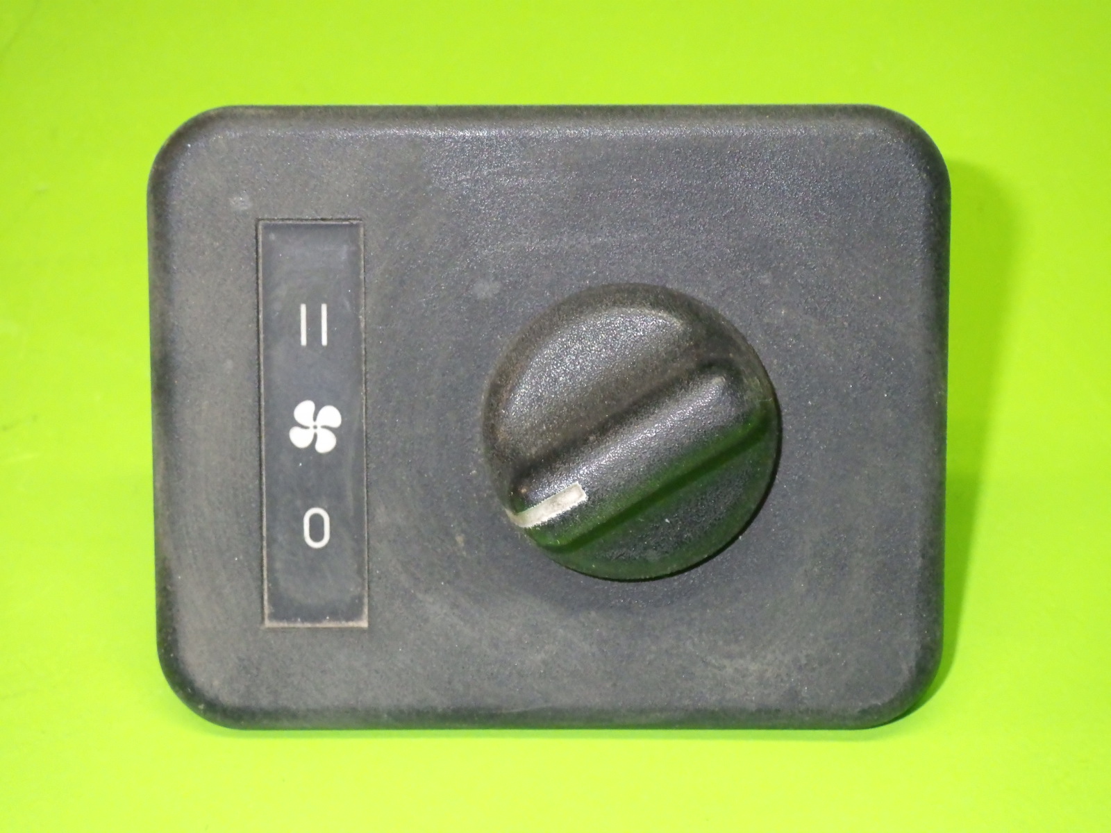 Przełącznik wentylatora i obiegu powietrza DAF 