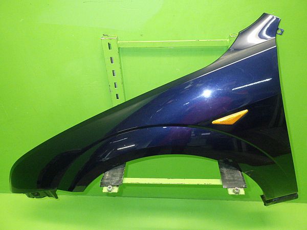 Front wing left FORD MONDEO Mk III Turnier (BWY)