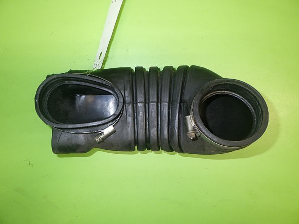 Inlet pipe AUDI 80 Avant (8C5, B4)