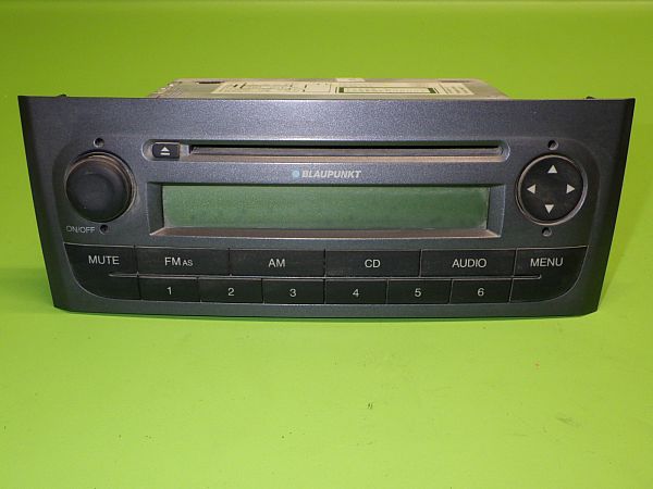 Wyświetlacz radia i akcesoria audio FIAT GRANDE PUNTO (199_)