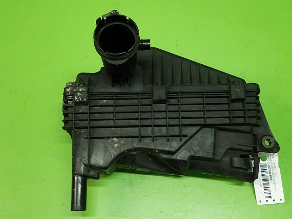 Filtr powietrza PEUGEOT 206 Hatchback (2A/C)