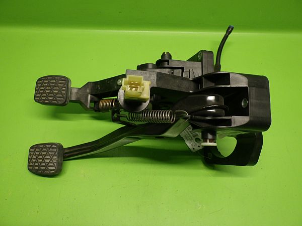 Pedalwerk kpl. MERCEDES-BENZ A-CLASS (W169)