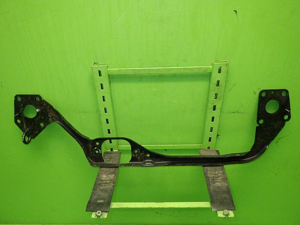 Traverse Moteur avant AUDI A4 Avant (8D5, B5)