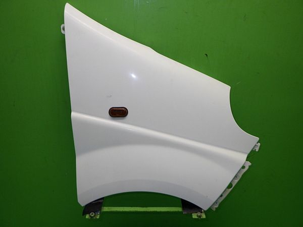 Błotnik przedni prawy NISSAN PRIMASTAR Box (X83)