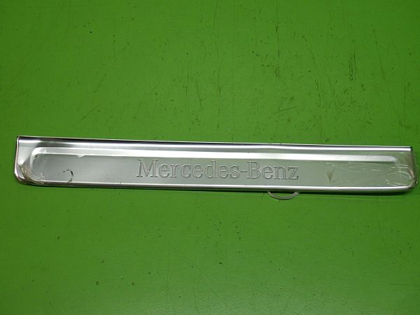 Panelliste MERCEDES-BENZ EQS (V297)