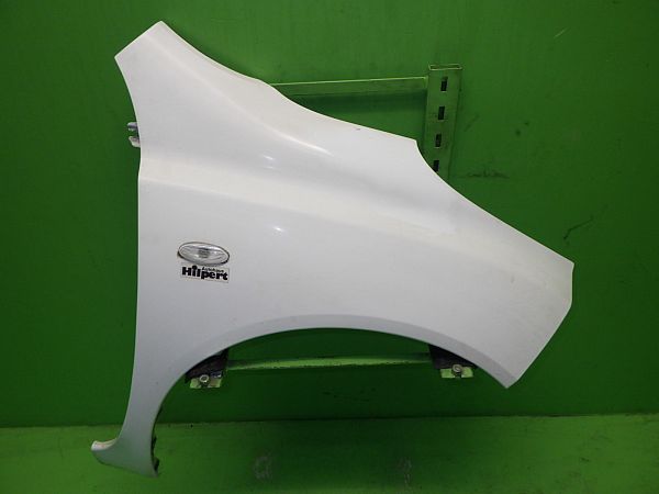Błotnik przedni prawy NISSAN MICRA III (K12)