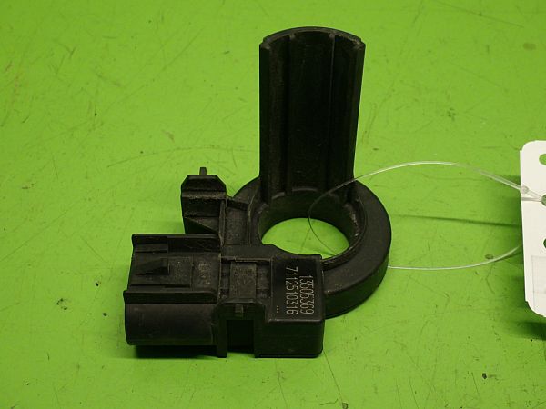 Styreboks for driftbatteri CHEVROLET CRUZE Hatchback (J305)