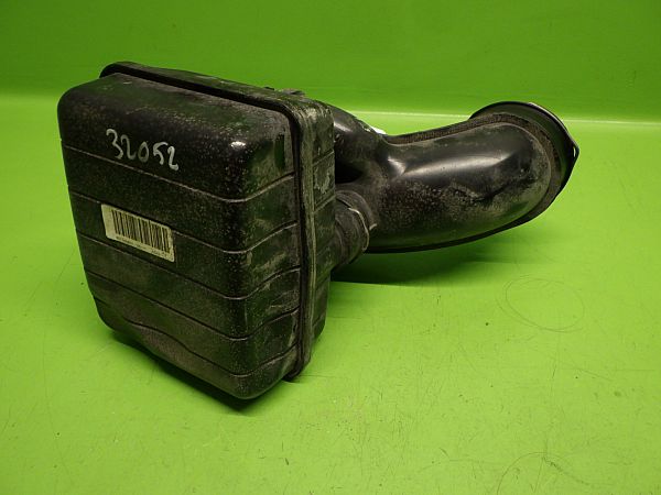 Intake resonator