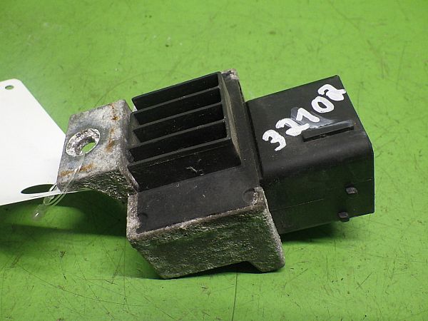 Przekaźnik świec żarowych RENAULT MASTER II Van (FD)