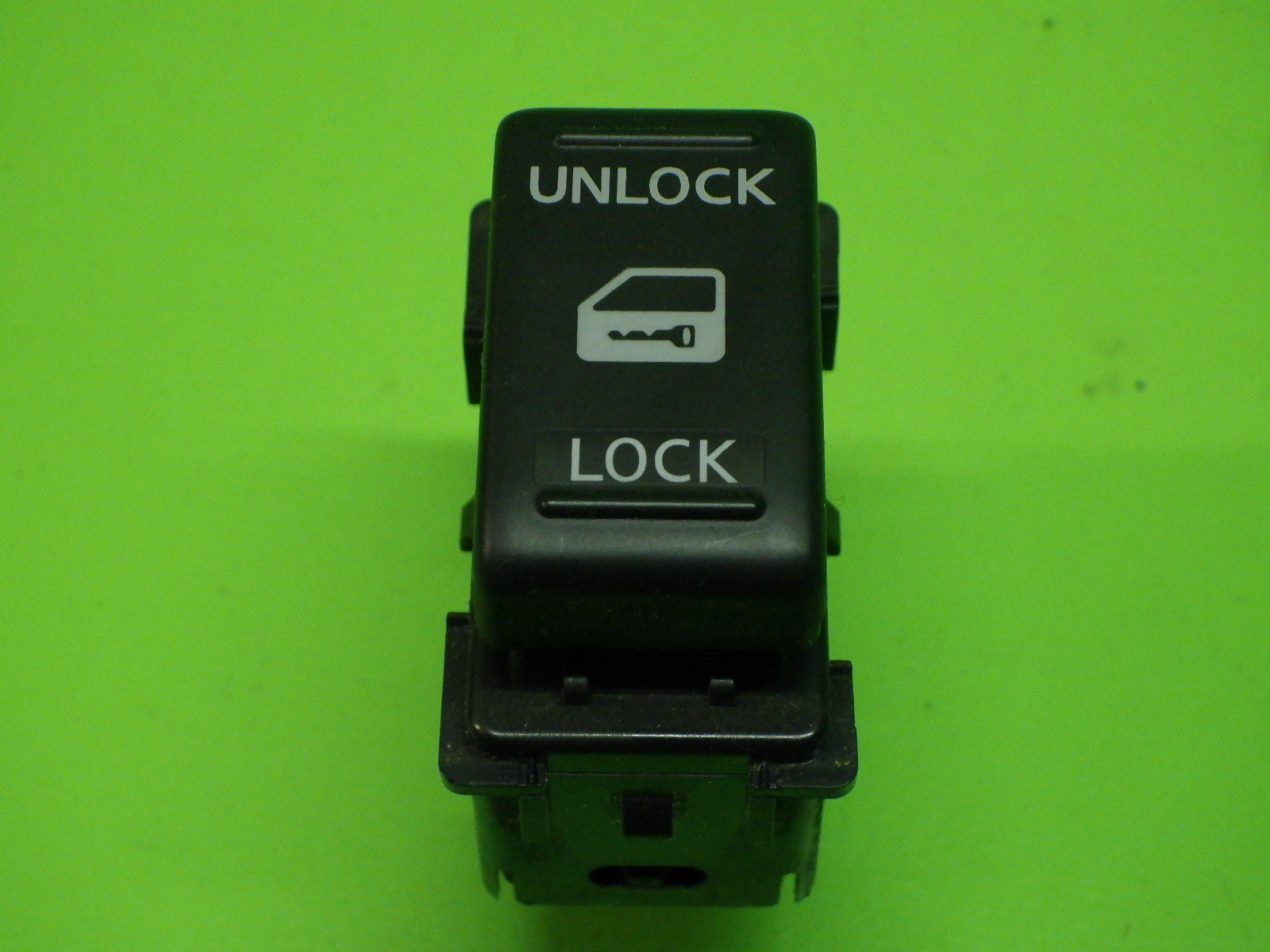 Nissan - Central locking control unit | Autoparts24