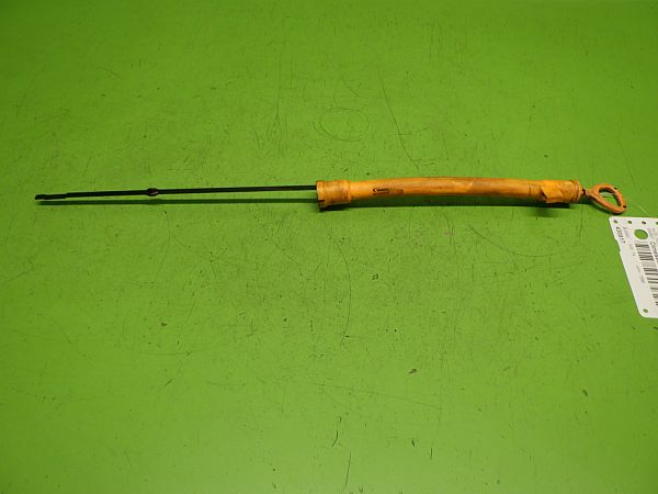 Oil level dipstick