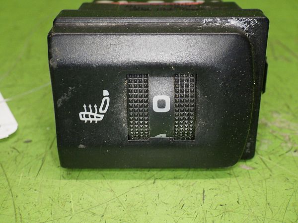 Sitzheizungsschalter AUDI A3 (8L1)