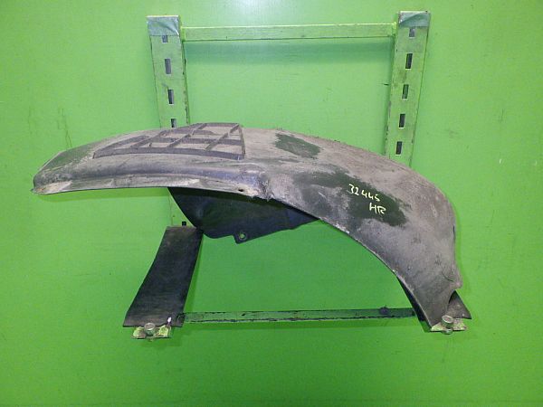 Rear wheel arch liner