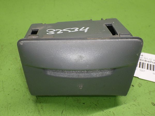 Tassenhalter IVECO DAILY IV Platform/Chassis