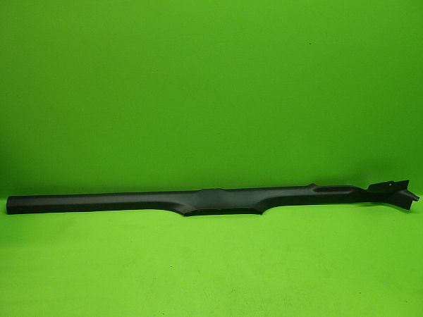 Sill moulding SKODA RAPID Spaceback (NH1)