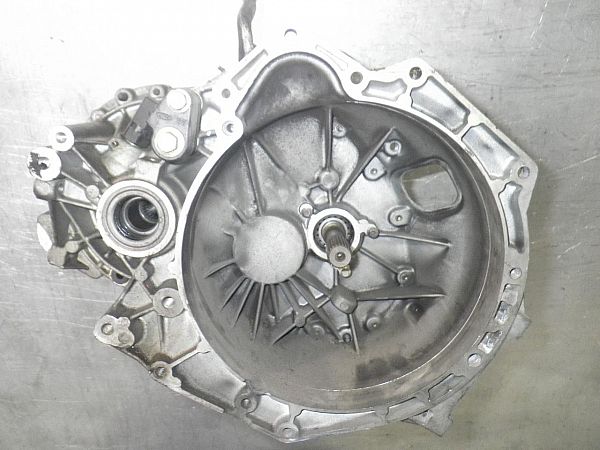 Manualna skrzynia biegów FORD MONDEO Mk II Saloon (BFP)