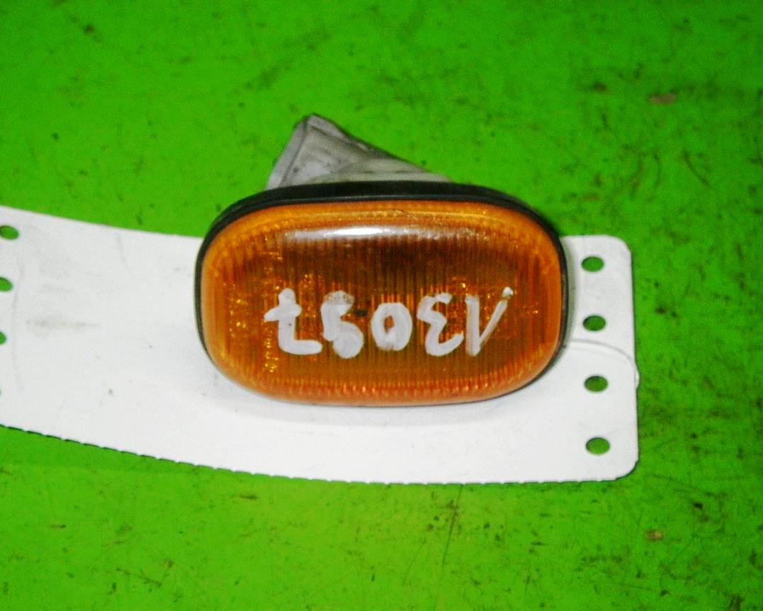 Kierunkowskaz – przedni błotnik TOYOTA COROLLA Compact (_E11_)