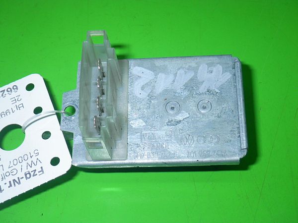 AC control unit VW GOLF Mk III (1H1)